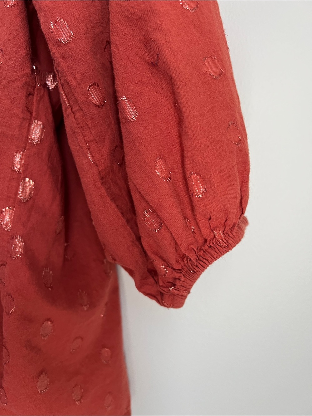 LC Lauren Conrad | Womenâs Rust Red Off-Shoulder Peasant Top Metallic Dots Sz 0X - Picture 7 of 16